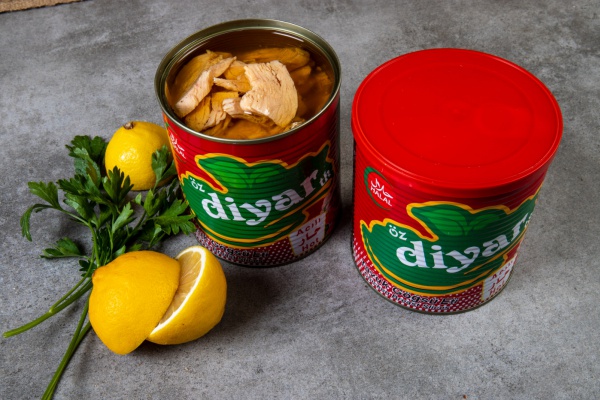 Canned Spicy Chicken Breast Fillet  800 Gr.