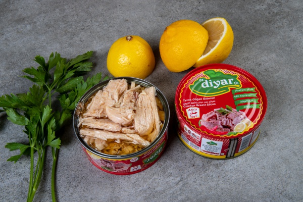 Canned Spicy Chicken Breast Fillet  160 Gr.